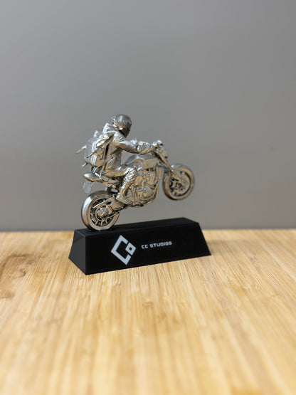 Figura personalizada cromada